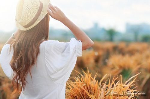 丫头，要用心对待你身边的每一个人